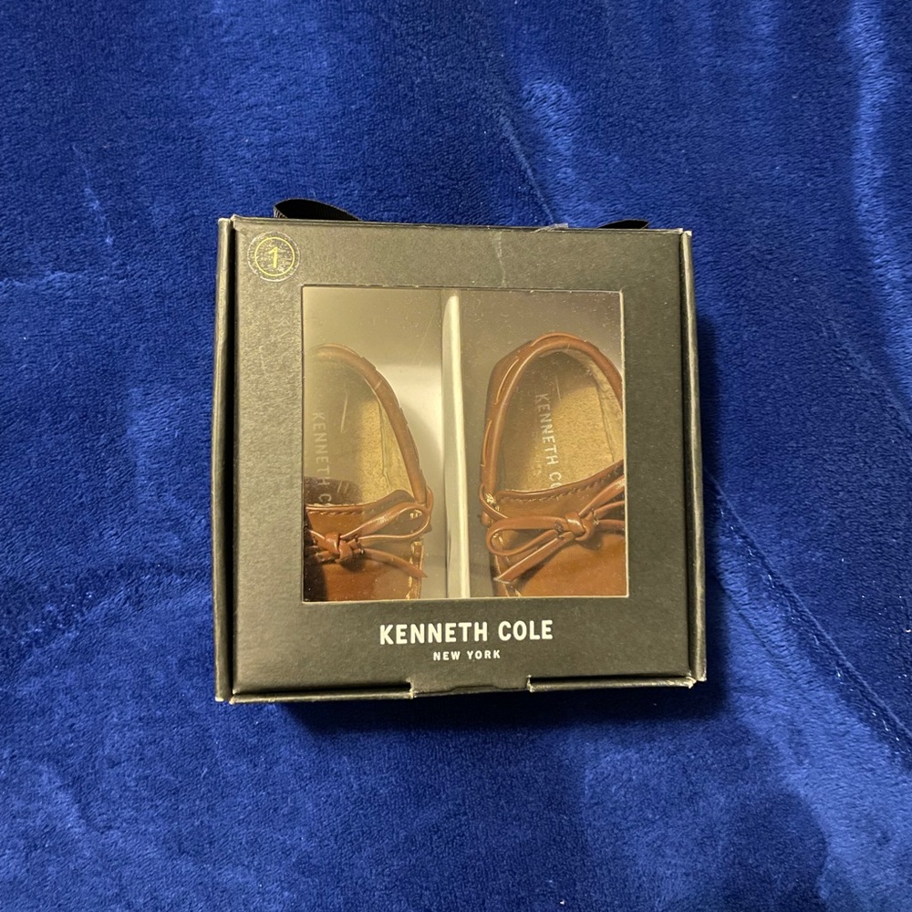 Kenneth Cole loafers size 1…. Lightly worn